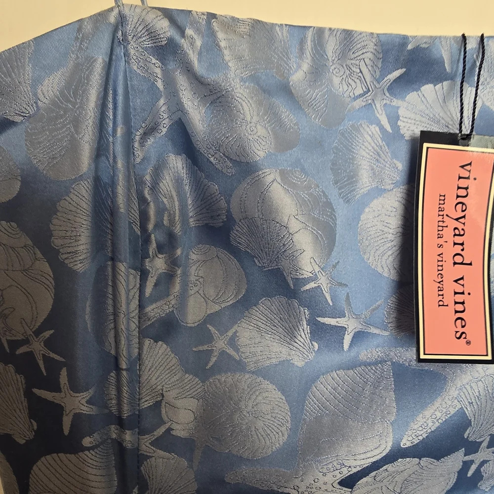 NWT Vineyard Vines Elegant Blue Satin Shell Print Cami Top - Picture 4 of 5